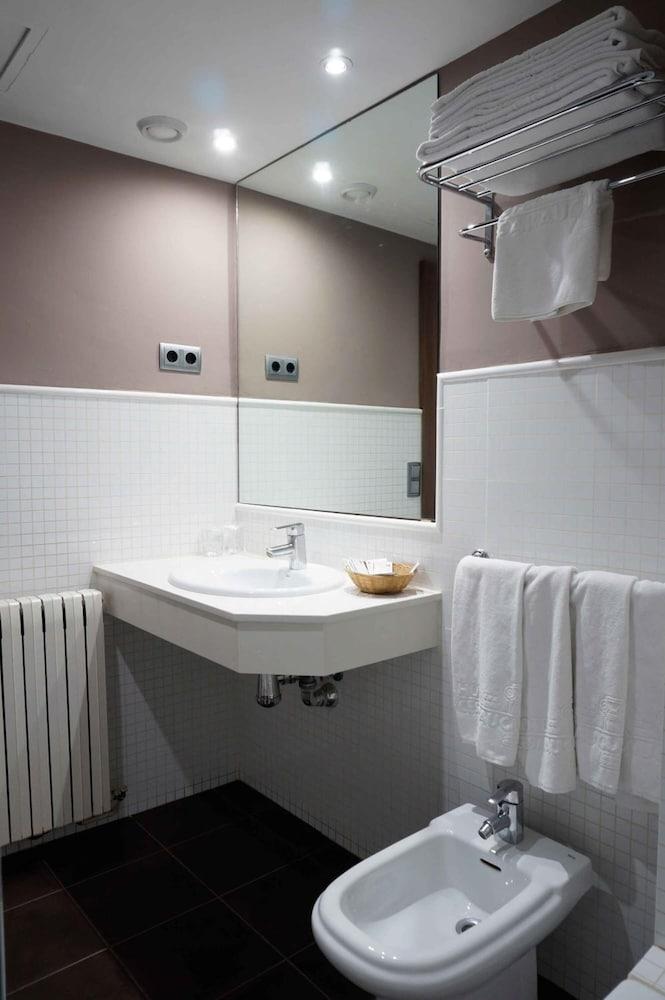 Cesaraugusta Hotel Zaragoza Ngoại thất bức ảnh